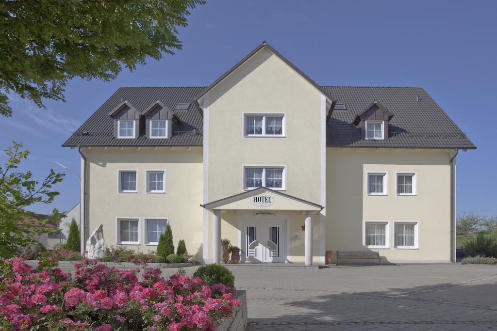 Hotel Abenstal Au in der Hallertau Экстерьер фото
